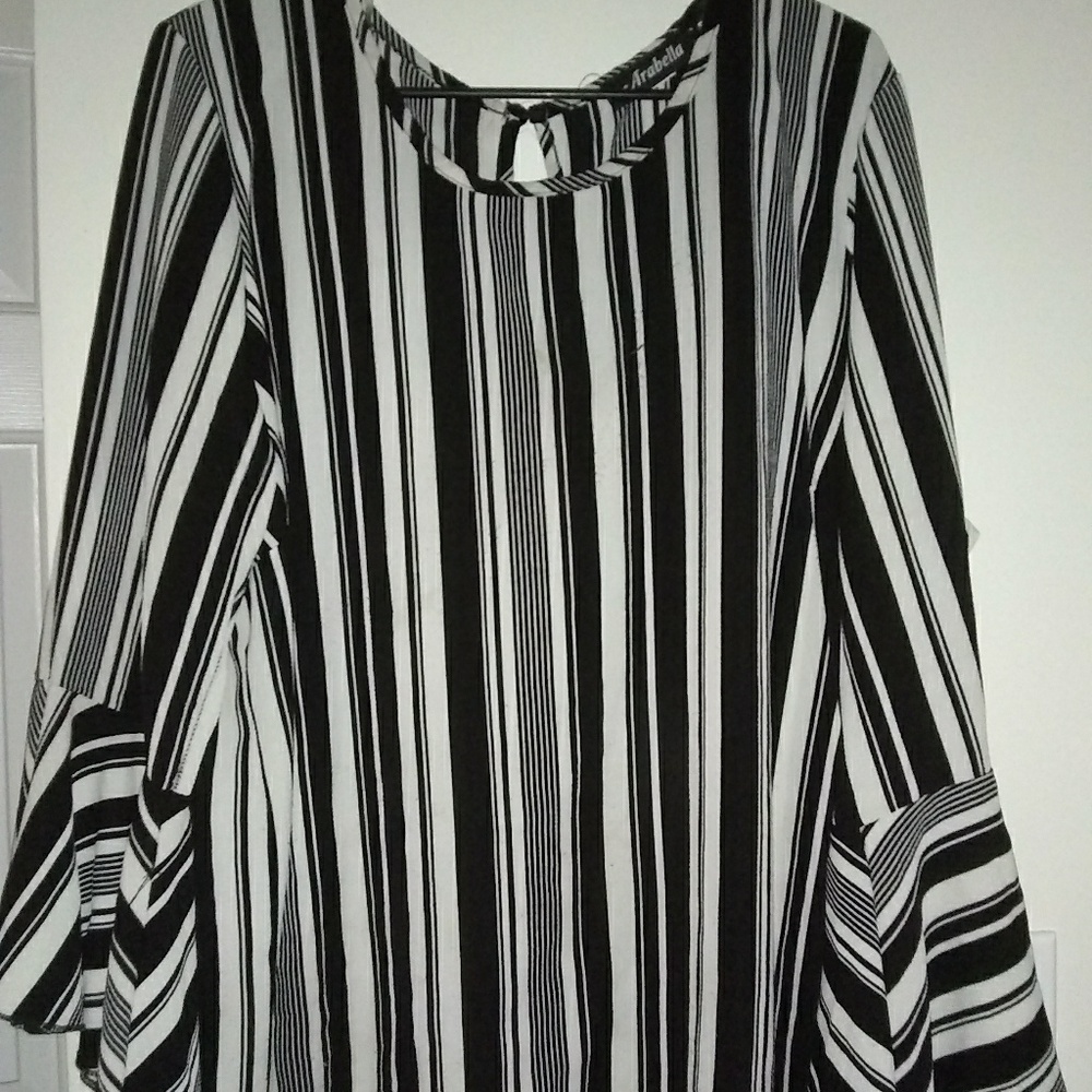 Black And White Blouse Size 3x